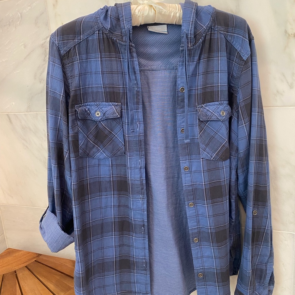 NWOT Hooded button-down by Columbia